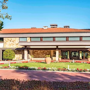 Отель Mercure Petriolo Siena Terme